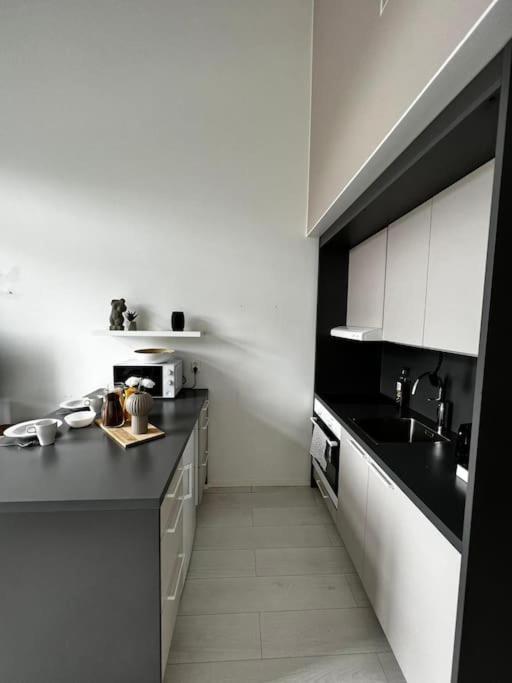 Appartamento Cozy Penthouse Loft - Near The Airport Vantaa Esterno foto